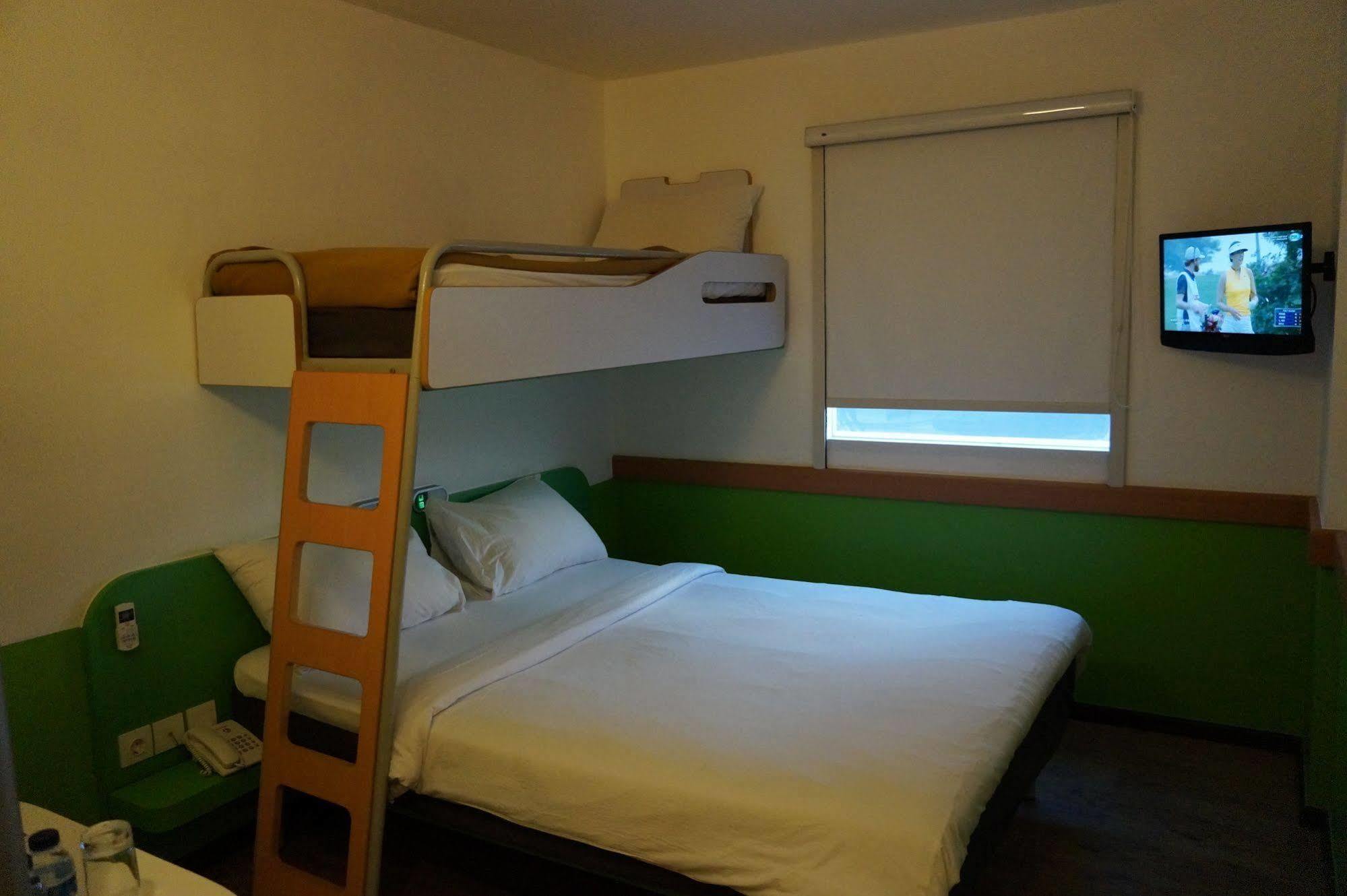 Ibis Budget Jakarta Airport Тангеранг Екстер'єр фото